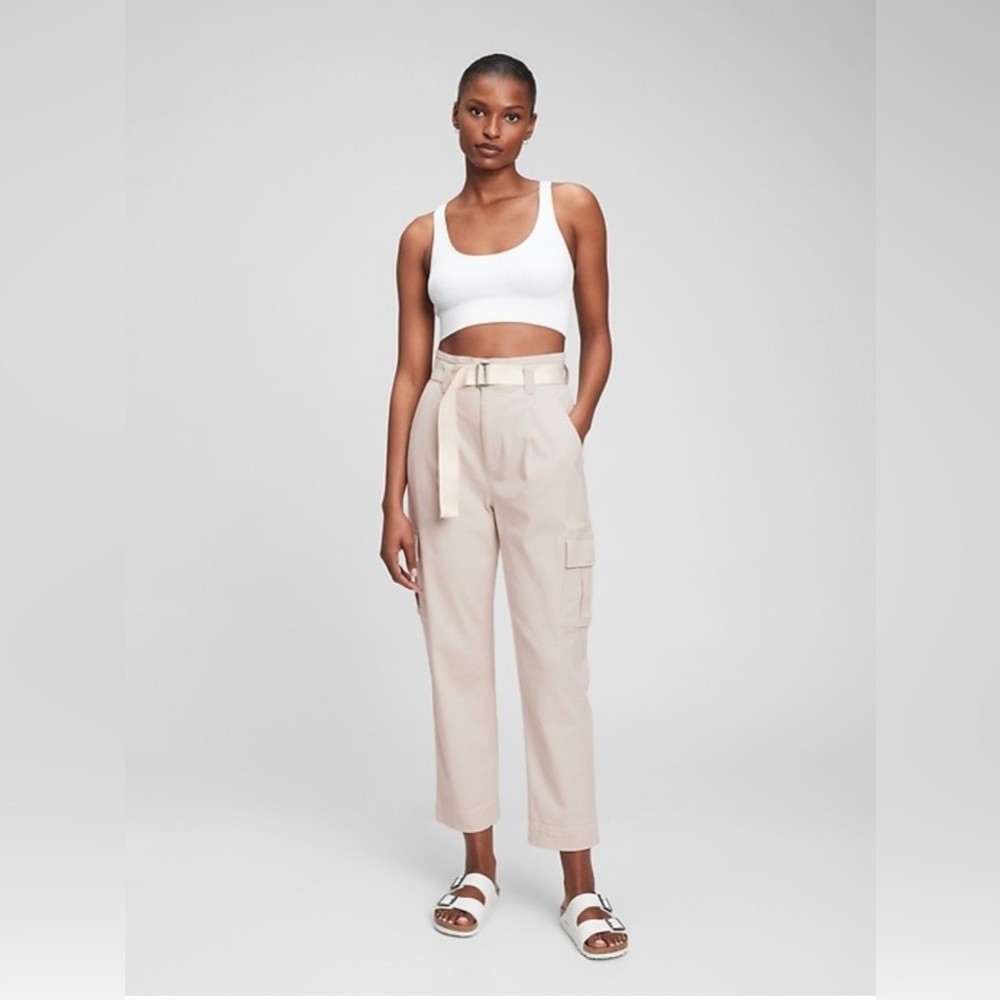Gap‎ High Rise Belted Cargo Khaki Pants